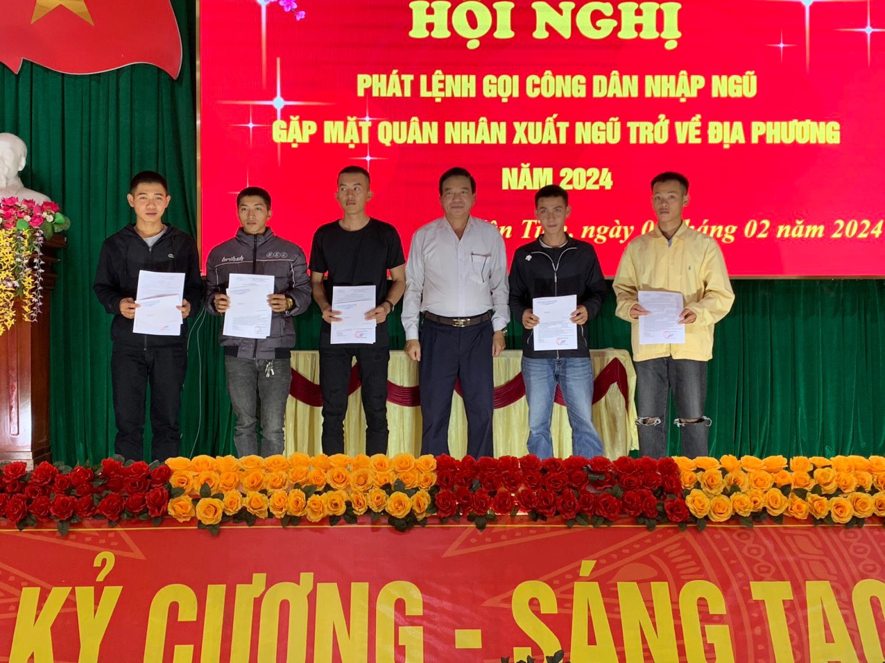 4.3. QUAN SU NHAP, XUAT NGU